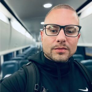 Meet your Posher, Jason